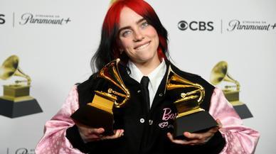 Billie Eilish y su doble homenaje a 'Barbie' en los Premios Grammy 2024