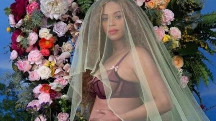 Beyoncé en la imagen con la que anunció su embarazo.