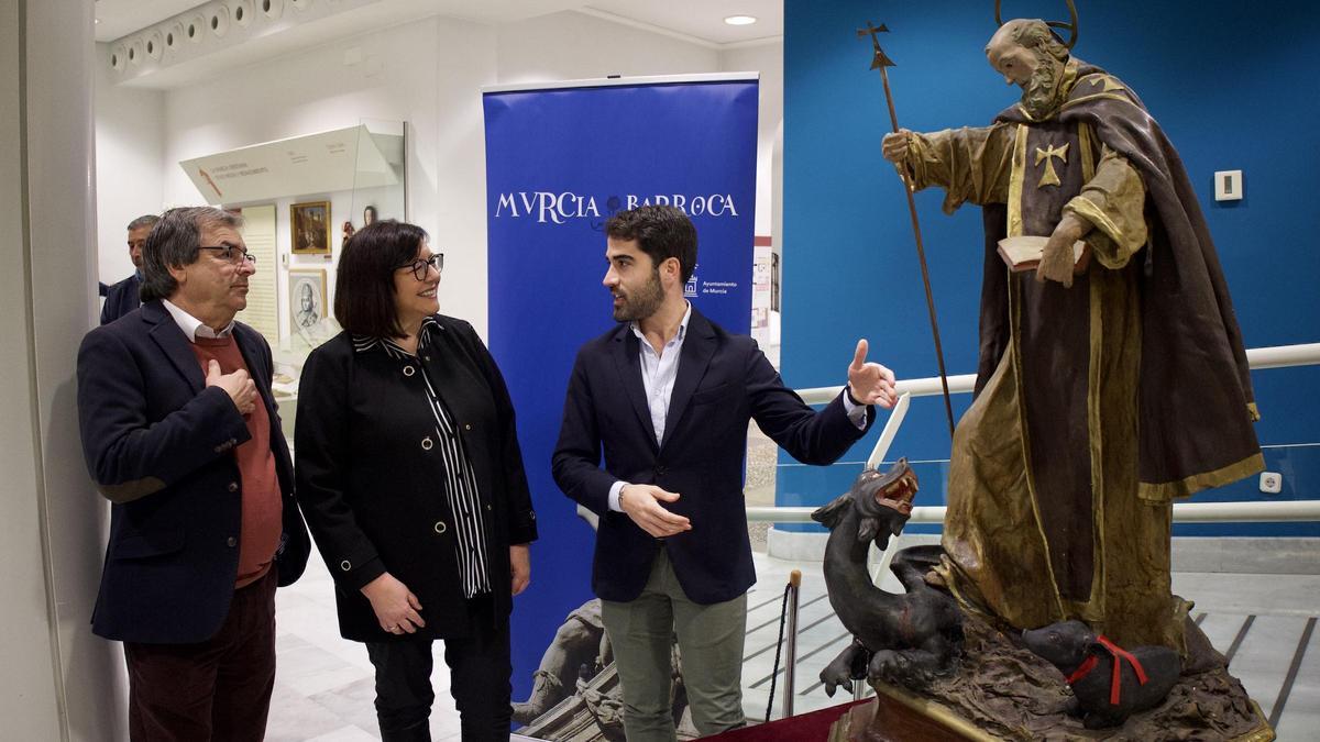 La imagen de San Antón ya se exhibe en el Museo de la Ciudad