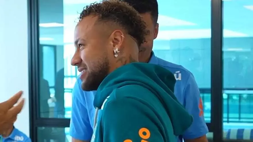 Neymar inició la concentración de Brasil... sin entrenar