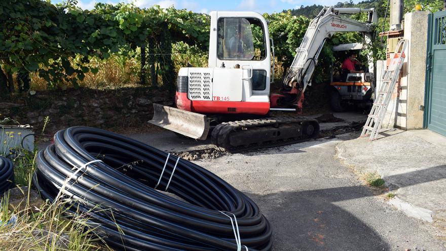 Valga instala nuevas tuberías para evitar fugas de agua.