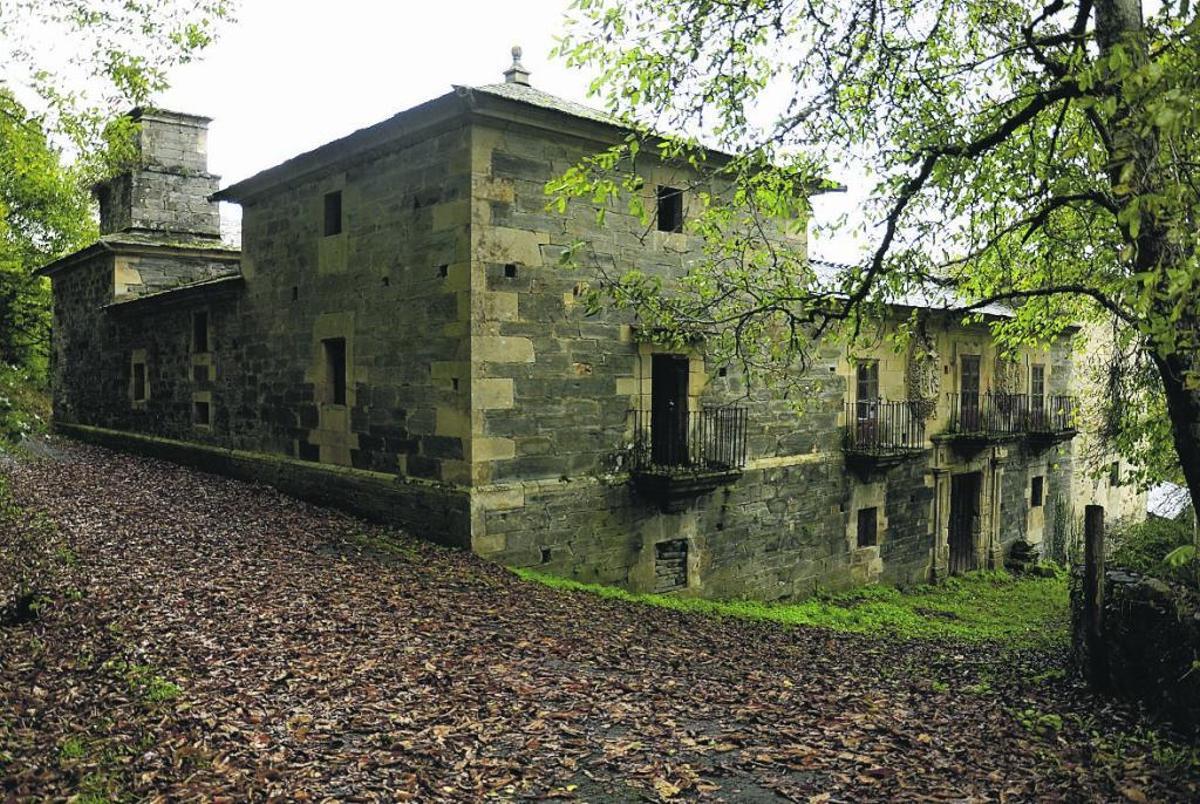 Los cuatro siglos de la familia Mon, de los Oscos, documentados por primera vez