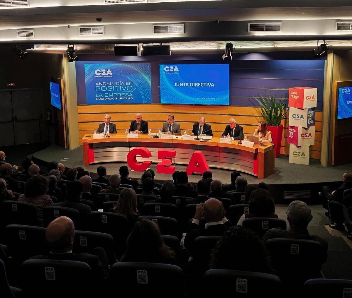 El presidente de la CEA, Javier González de Lara, ha recibido el respaldo de los órganos directivos para afrontar las elecciones de cara a un nuevo mandato