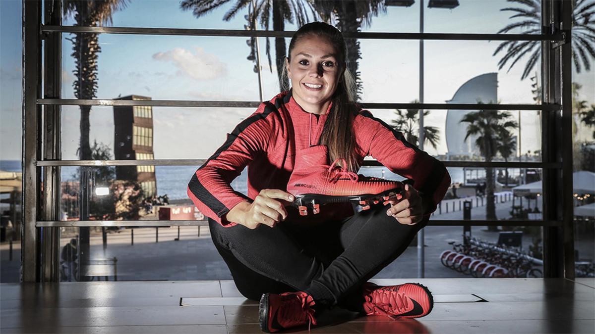 Lieke Martens posó para SPORT en el BoxBarcelona de Nike en la Barceloneta. La holandesa habló de sus primeros meses en el Barça