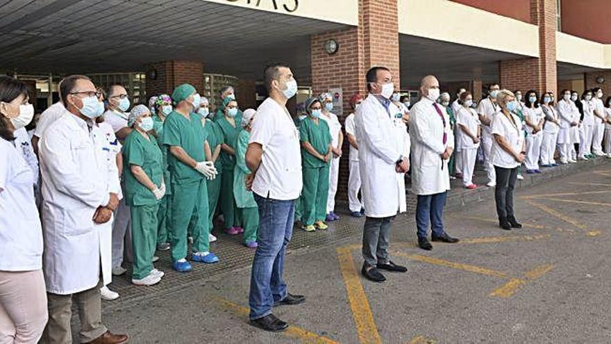 Homenaje de los sanitarios murcianos a la víctimas del Covid