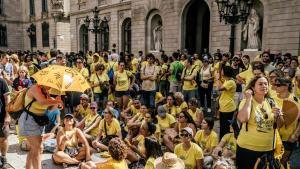 Protesta en la plaza de Sant Jaume