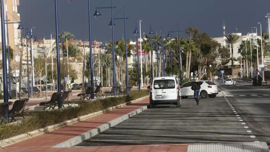 La avenida de Salamanca estrena nueva cara y ya es totalmente accesible.