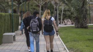 La provincia de Alicante registra temperaturas extremas al pasar de 2 a 26 grados en solo ocho horas