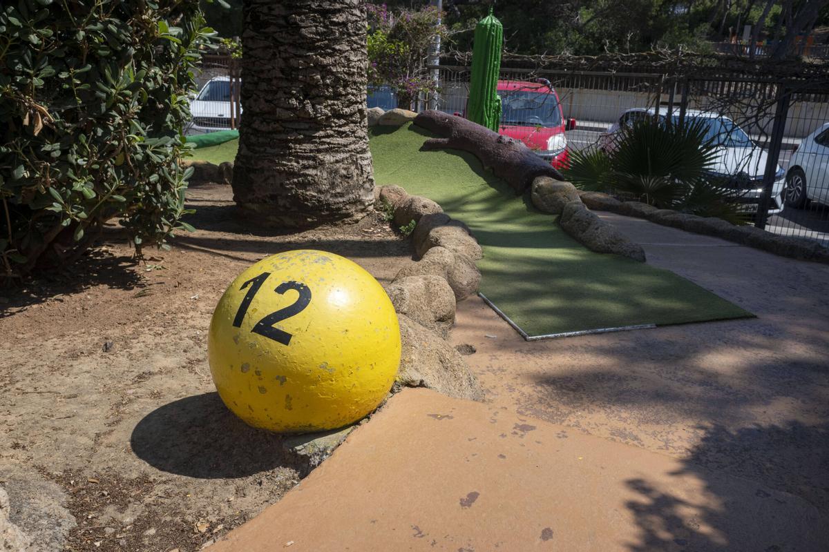 Los últimos hoyos del Dino Golf