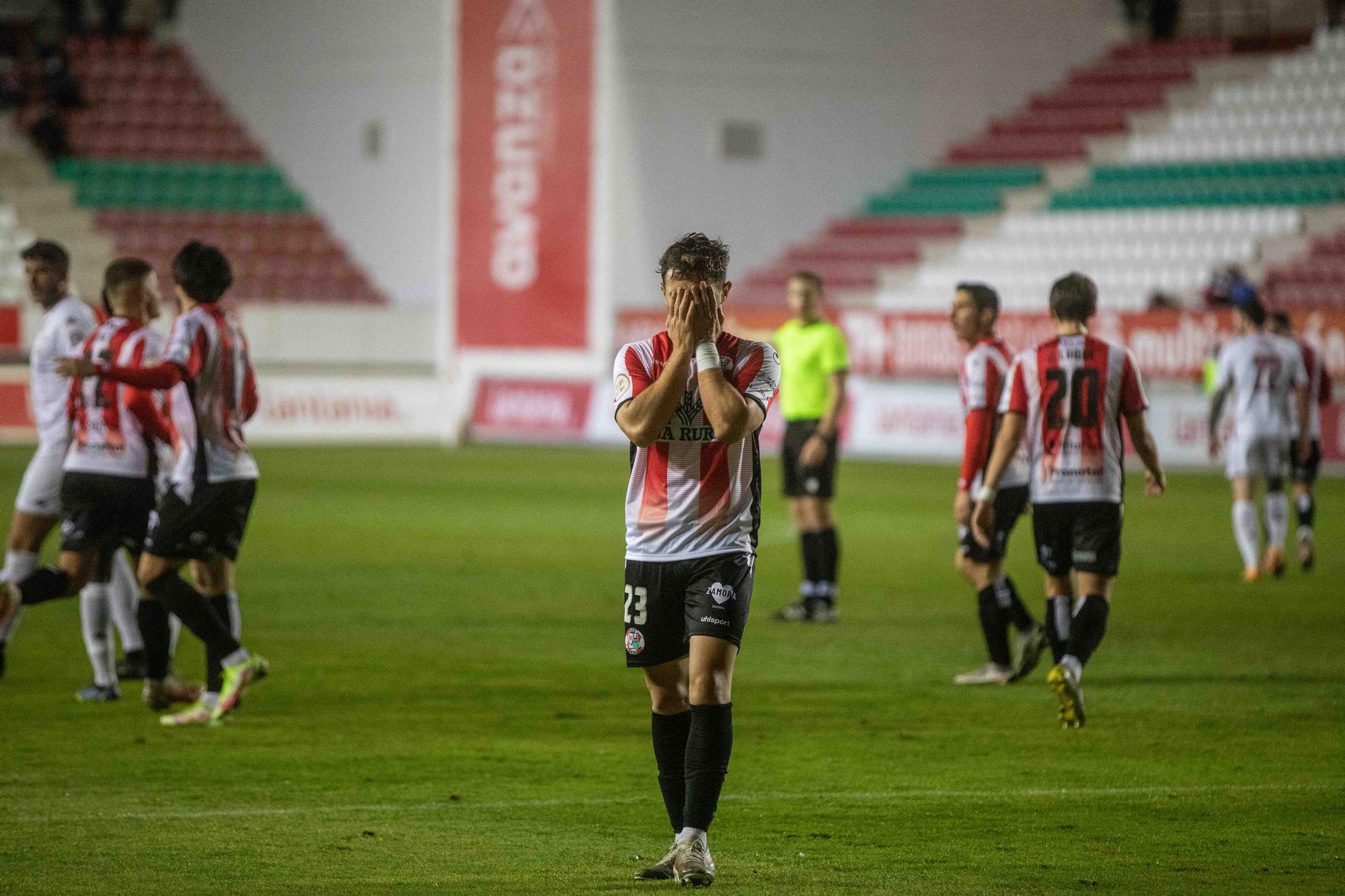 GALERÍA | Las mejores imágenes del partido entre el Zamora CF y la Cultural y Deportiva Leonesa