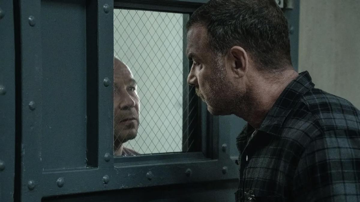 Stephen Graham y Liev Schreiber en 'Nocturno'