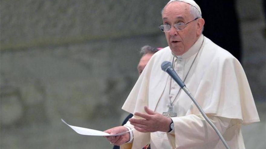 El Papa advierte del &quot;hedor a cerrado&quot; de la comunidad cristiana que se encierra en sí misma