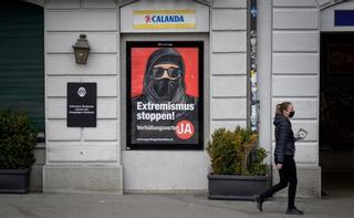 Los suizos se pronuncian sobre una iniciativa antiburka
