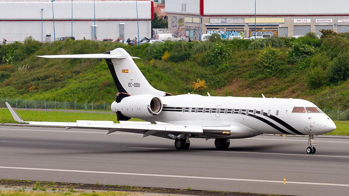 Avión privado de Juan Roig en Alvedro