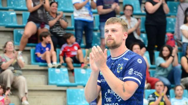 Mads Thymann, el día de su despedida en el pabellón de O Gatañal. |  Gonzalo Núñez