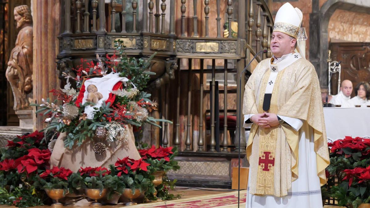 Monseñor Prieto durante la clausura del Año Santo Romano en la Catedral.