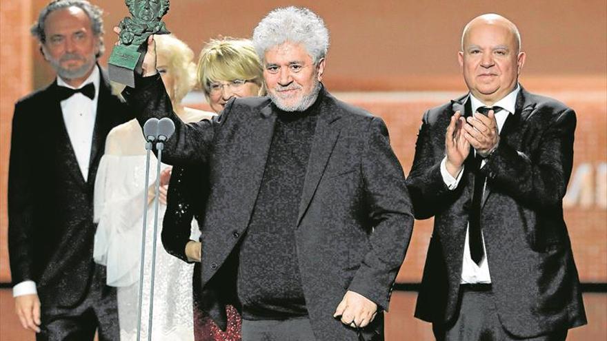 Almodóvar alcanza la gloria