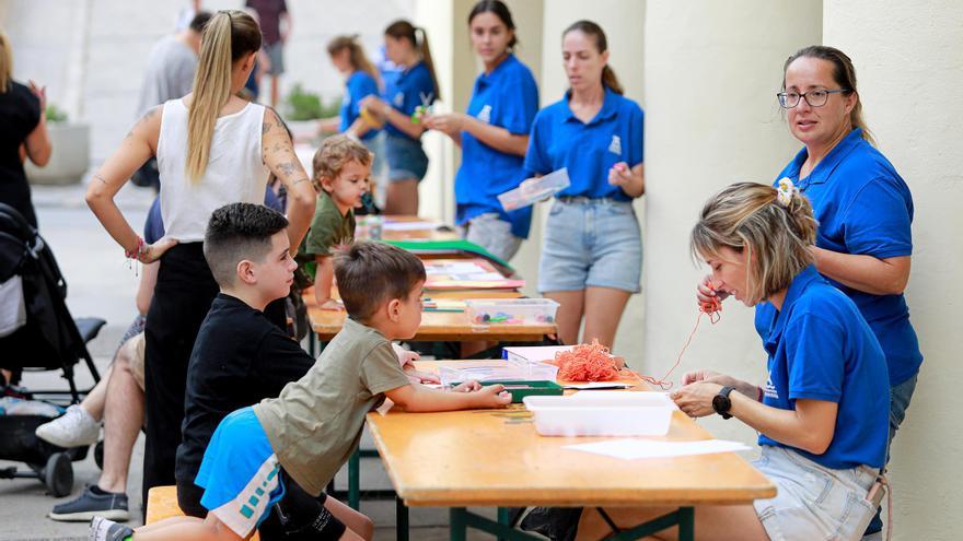 Mira aquí las imágenes de los talleres infantiles por el 150 aniversario del Mercat Vell