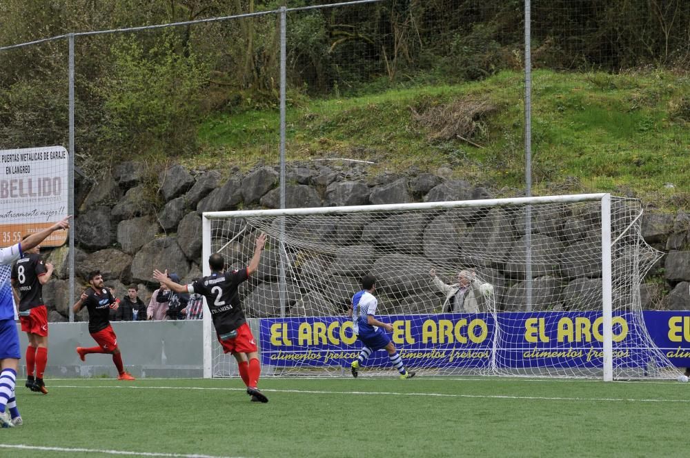 El partido entre el Tuilla y el Langreo, en imágenes