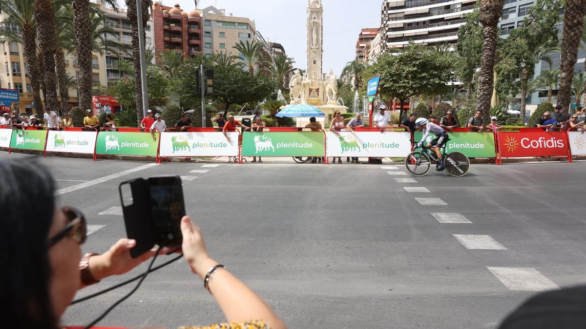 Alicante enloquece con La Vuelta Ciclista a España 2022