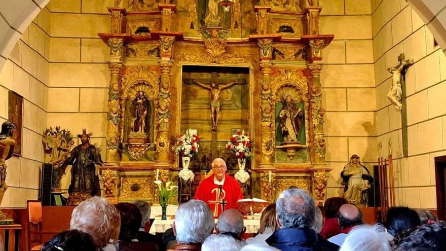 Vecinos de Castroverde de Campos rescatan del olvido y restauran la ermita de la Cruz