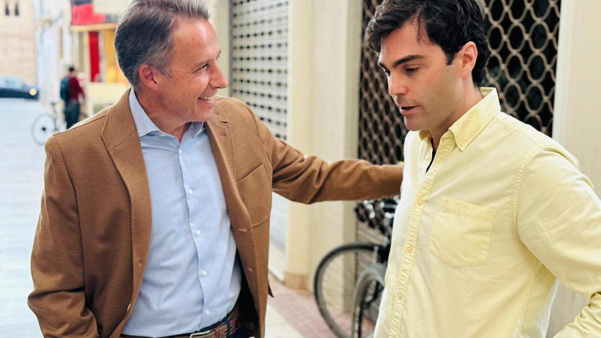 Pepe Pérez-Muelas junto al alcalde de Lorca.