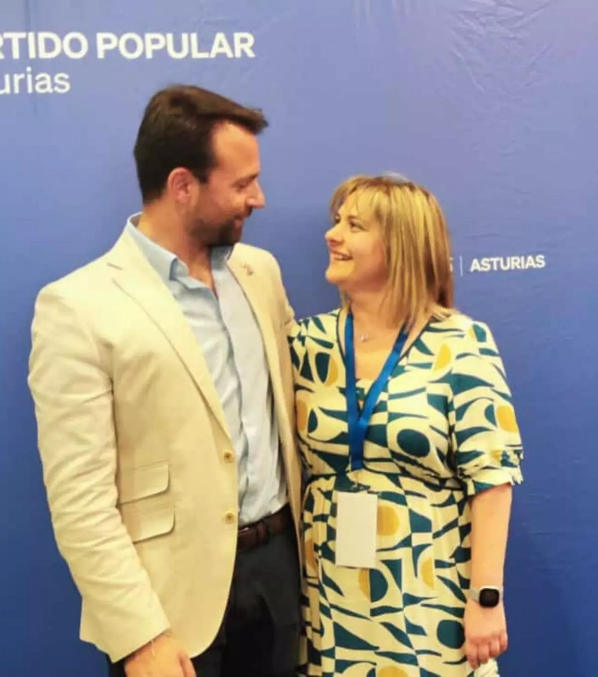 La abogada Ana López-Clavería, primera mujer en presidir el PP de Langreo