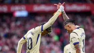 Raphinha: "No estoy tan tieso como algunos compañeros"