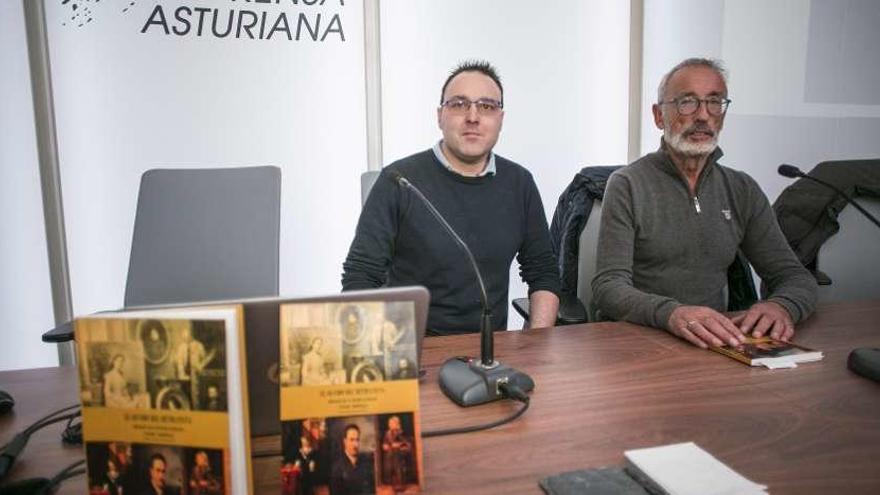 Francisco Bustamante y Fernando Sopeña, ayer, en el Club Prensa Asturiana.