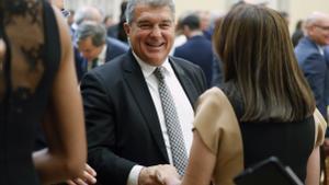 Joan Laporta, durante la entrega de los Premios Nacionales del Deporte correspondientes a 2021, este martes en el Palacio del Pardo de Madrid.