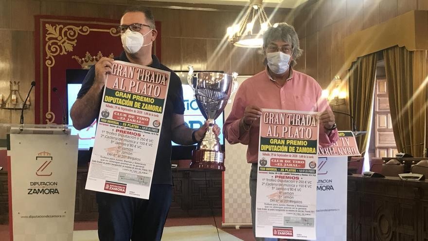 Jesús María Prada y Amador Marcos en la presentación del Gran Premio Diputación de Zamora de Tiro al Plato