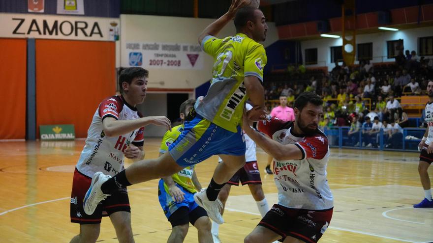 Balonmano Zamora - BM Nava: Adiós a la Copa del Rey