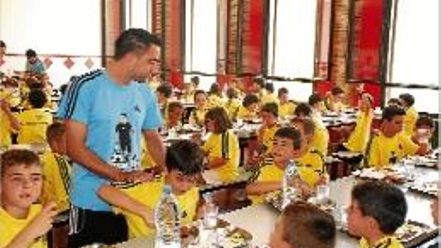 Xavi visita el seu campus      al Collell abans de casar-se aquest dissabte a Blanes