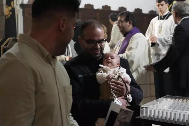 GALERÍA | Nuestra Madre de las Angustias da la bienvenida a nuevos hermanos