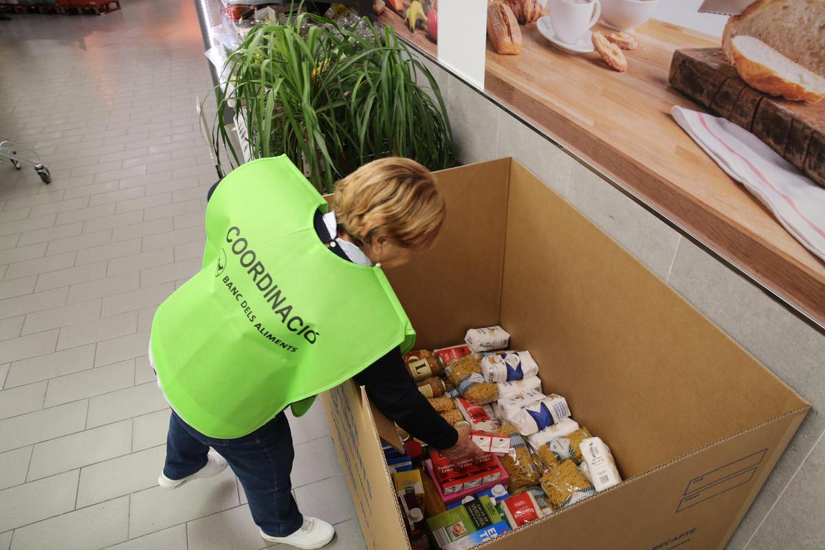 Inician la campaña solidaria para el Banco de Alimentos en Barcelona