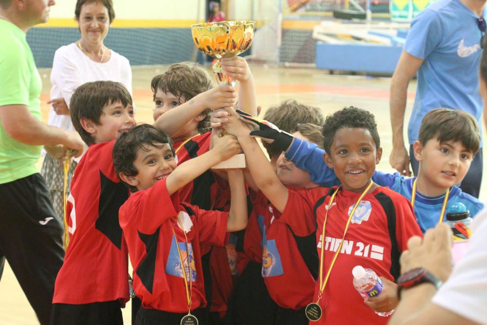 Entrega de trofeos del Torneo de La Amistad