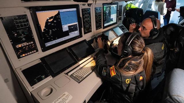 Més vigilància aèria de la Guàrdia Civil al Mediterrani | C