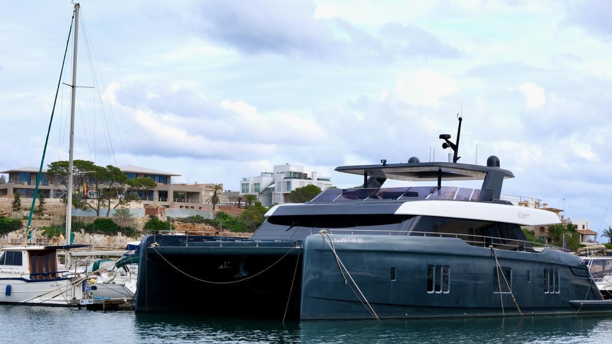 Die Great White, die Yacht von Rafael Nadal im Hafen von Palma.