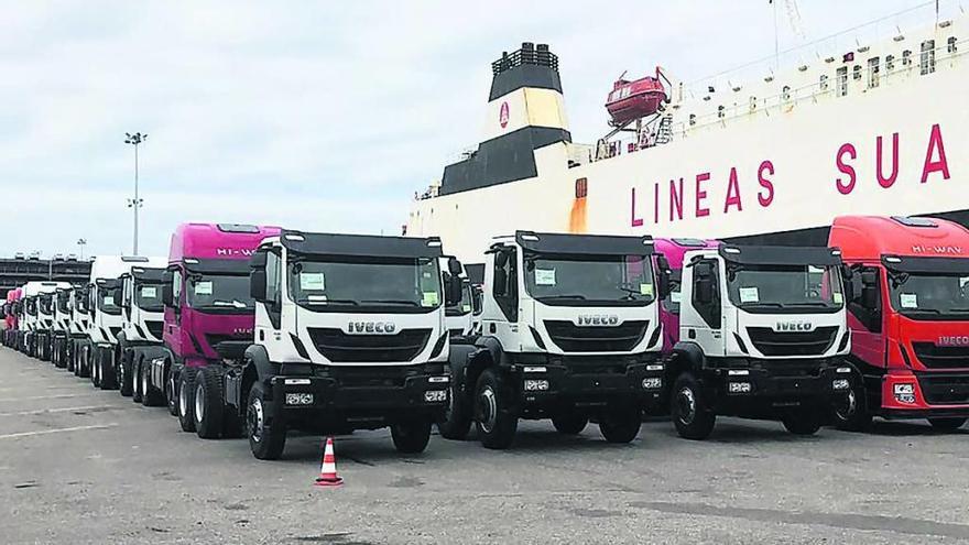 Iveco invade la explanada con 100 camiones