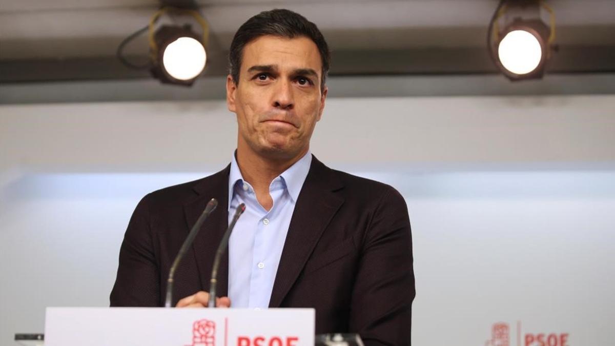 Pedro Sánchez, el pasado 1 de octubre, durante la comparecencia en la que anunció su dimisión.