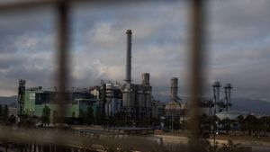 Sant Adrià planeja un barri davant el mar per substituir la central de Tersa