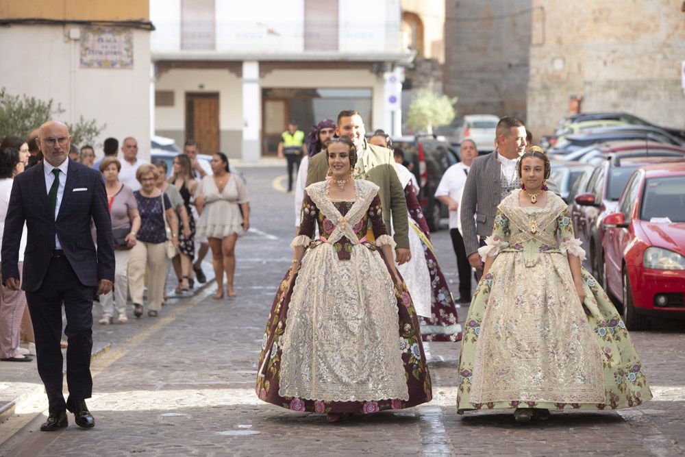 Claudia y Maite son proclamadas las nuevas Falleras Mayores de Sagunt.