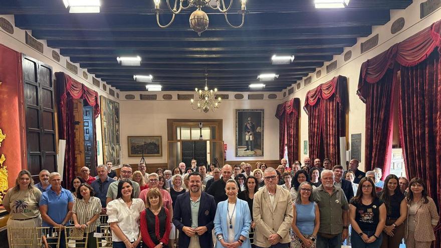 Elche refuerza la atención social con medio millón más para 36 convenios con entidades locales