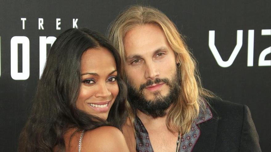 Zoe Saldana posa junto a su marido en el estreno de &#039;Star Trek Beyond&#039;.