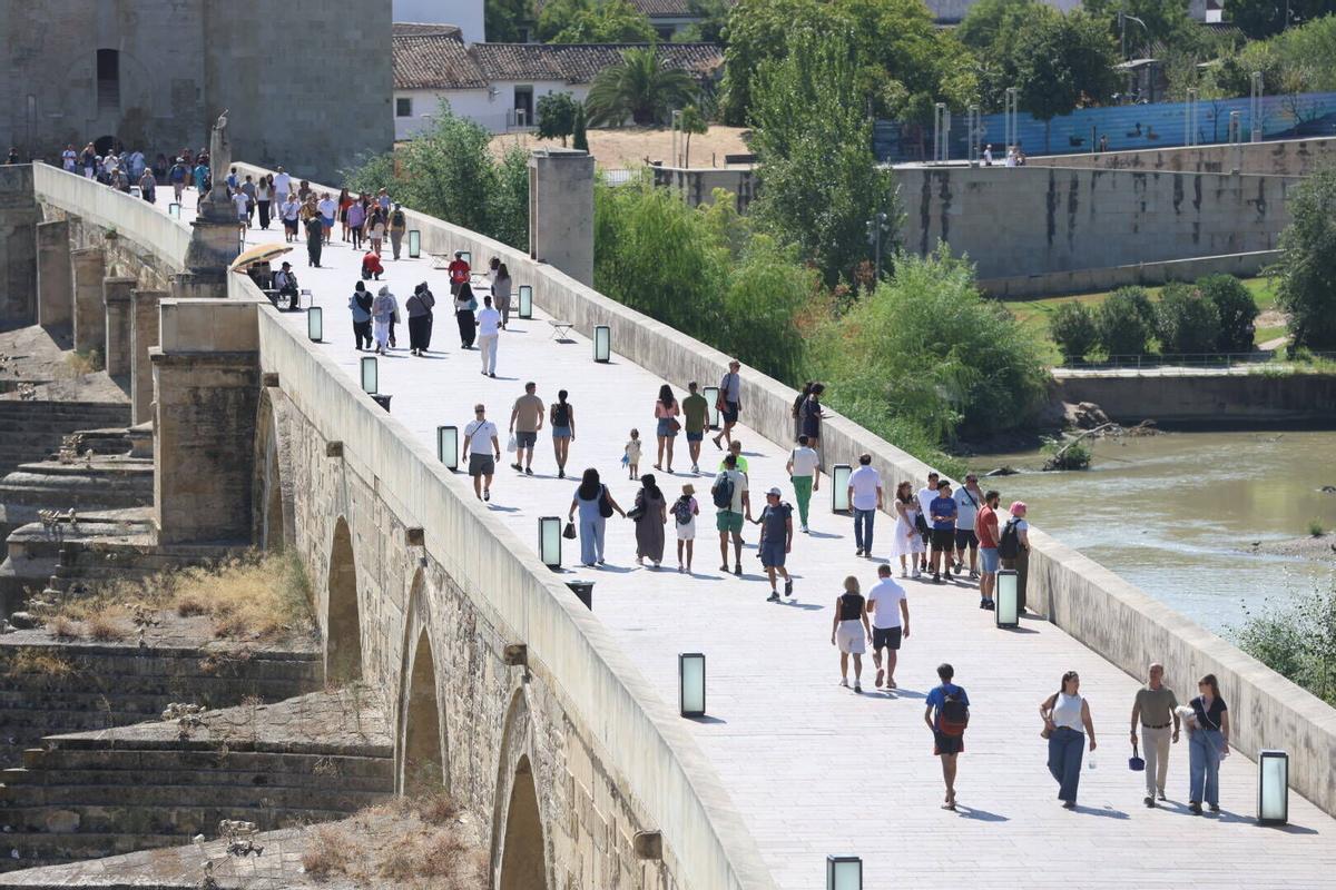 Cordoba, centro historico, reportaje turistas turismo verano, finales de agosto