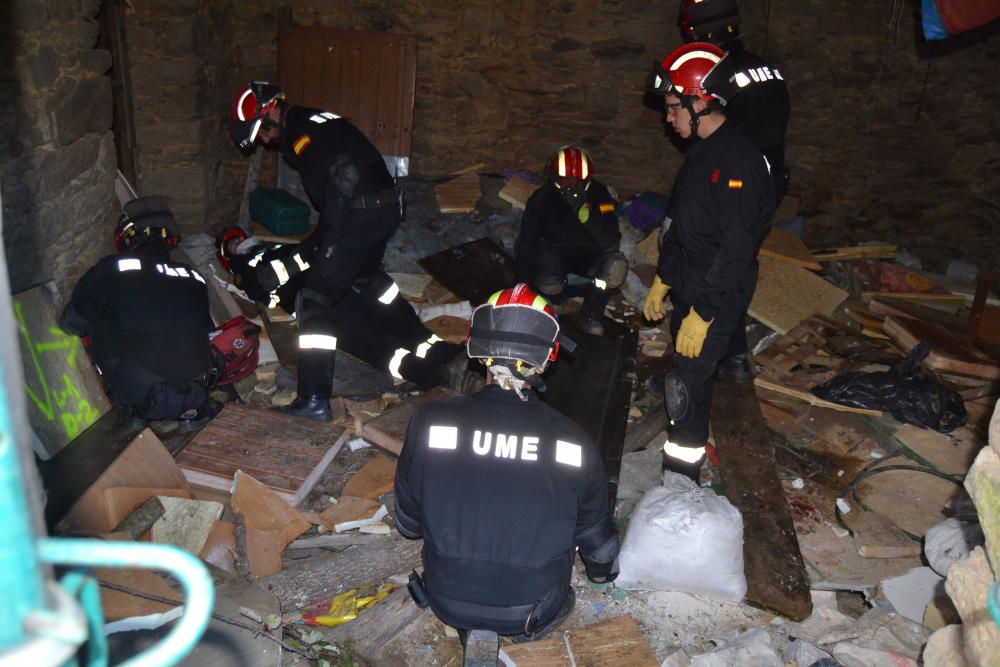 La UME realiza ejercicios de rescate de víctimas e