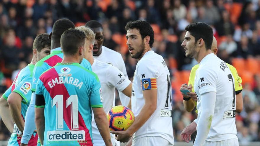 Guedes, en un momento del partido ante el Rayo