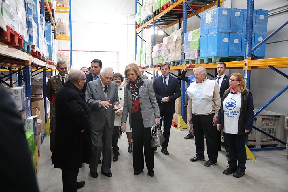 La Reina Sofía visita el Banco de Alimentos en Córdoba