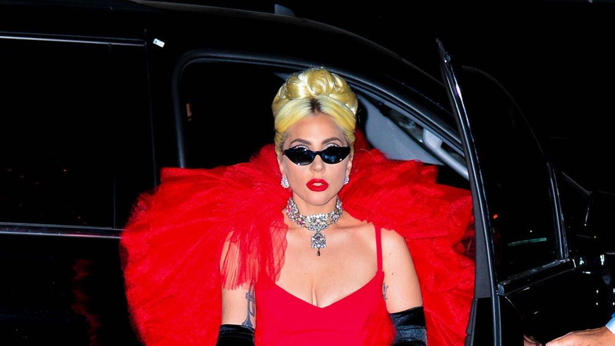 El look de Lady Gaga para una fiesta.