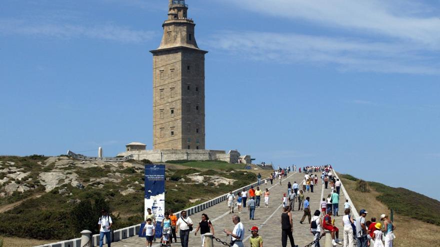 Se abre un debate entre las ciudades de A Coruña y Lugo y las respuestas son de lo más variopintas: &quot;Viví en los dos y...&quot;